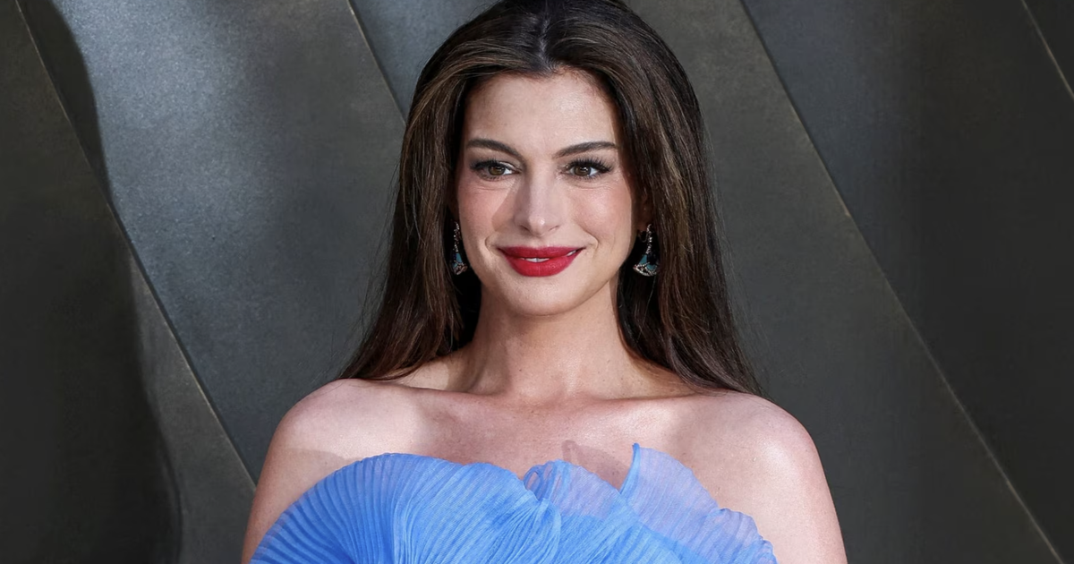 Anne Hathaway phản ứng khéo léo khi phim thất bại