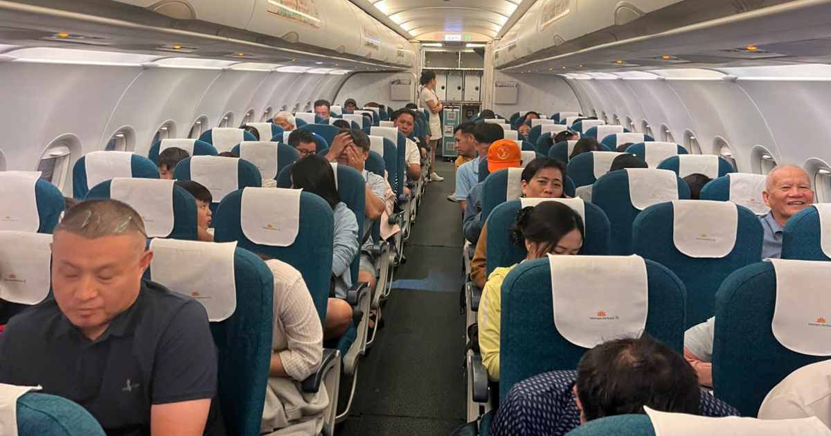 Nóng: Tân Sơn Nhất tạm ngưng tiếp nhận các chuyến bay vì drone xâm nhập