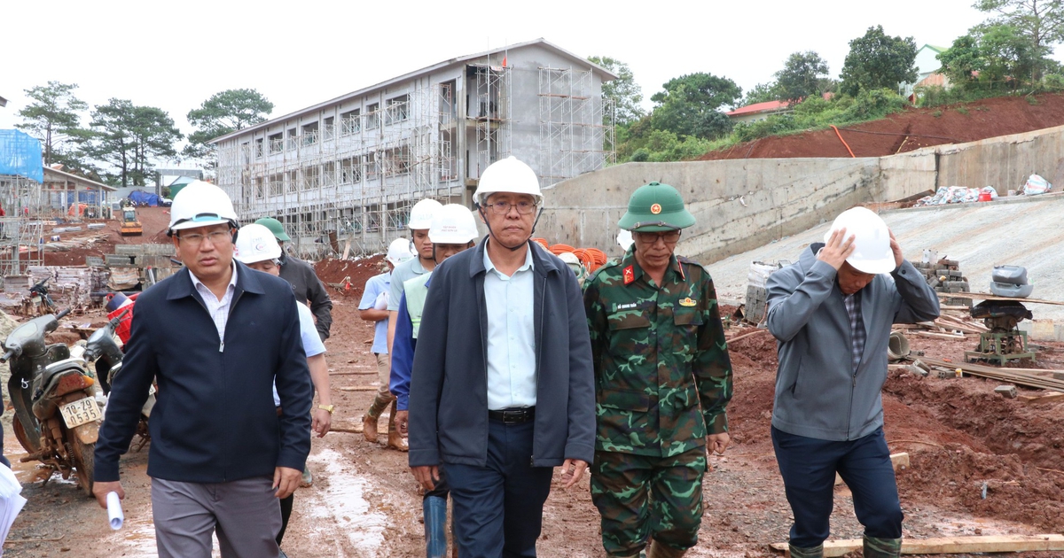 Hai trường phổ thông nội trú liên cấp ở Lâm Đồng chạy đua tiến độ