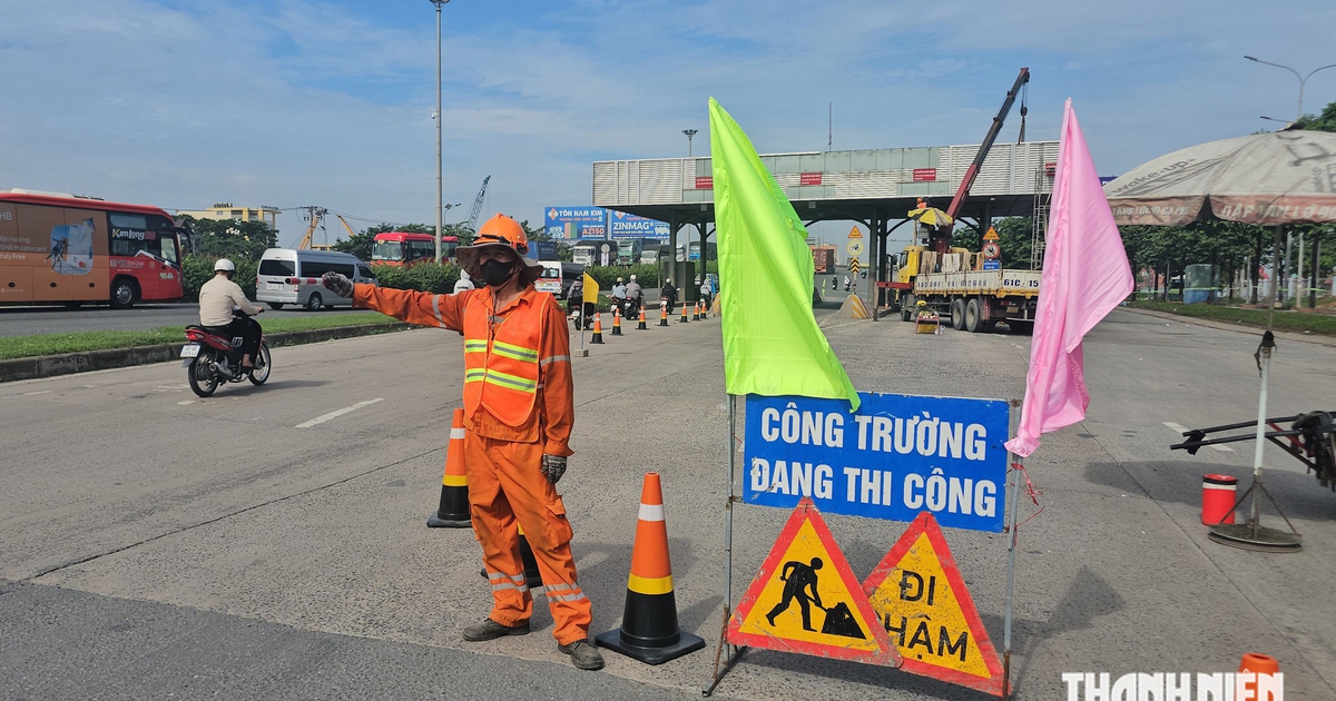 Chính thức tháo dỡ trạm thu phí cầu Đồng Nai