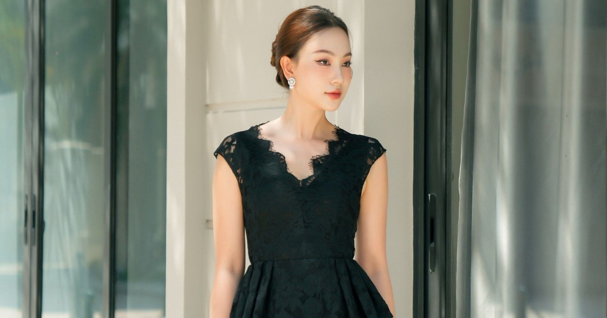 Diện váy ren tạo nét quyến rũ vừa đủ cho mọi bữa tiệc