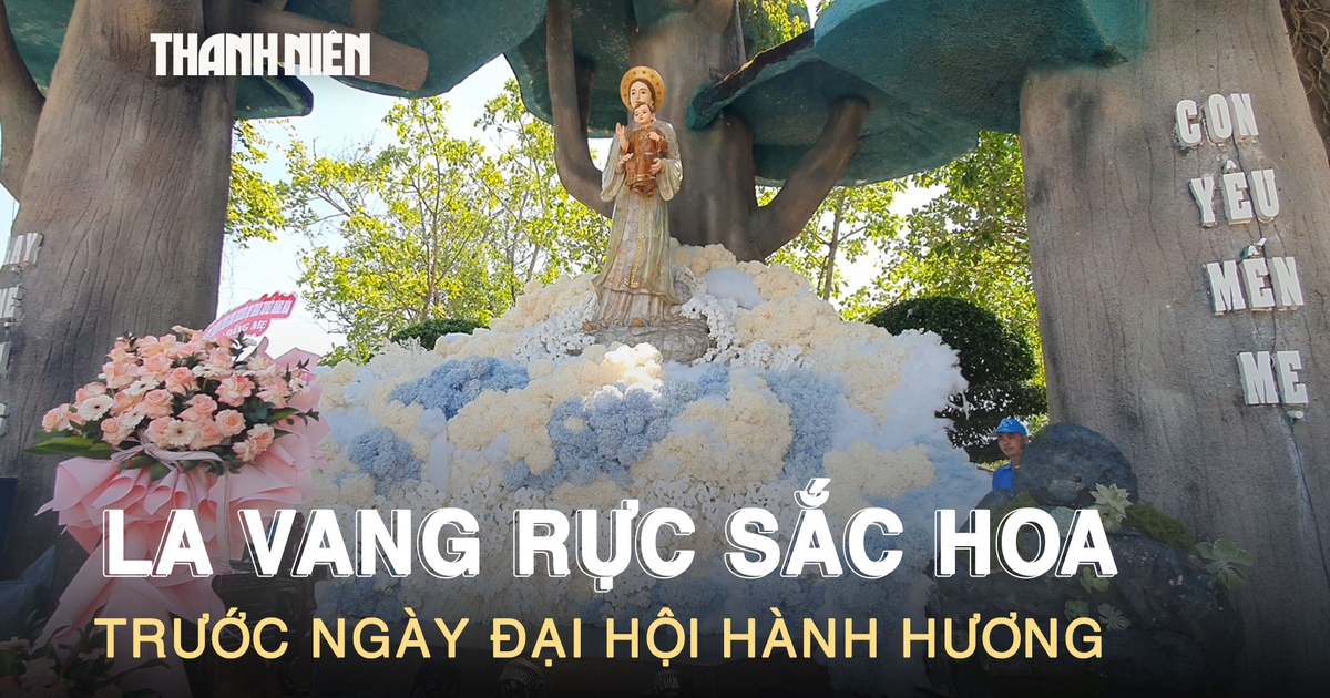 La Vang rực sắc hoa trước ngày đại hội hành hương