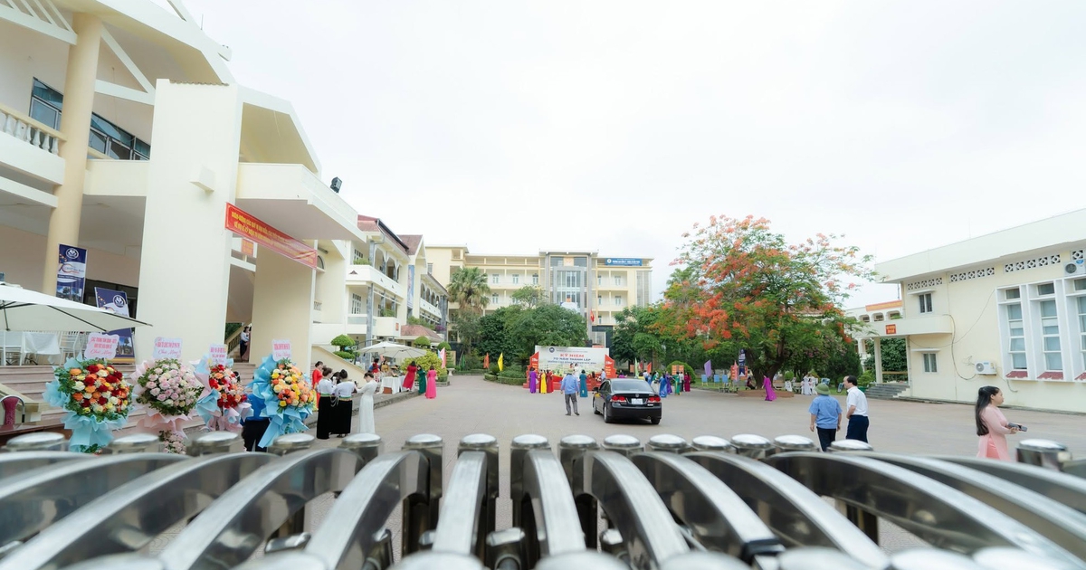 Sáp nhập Trường CĐ Sư phạm Hòa Bình vào Trường ĐH Hùng Vương