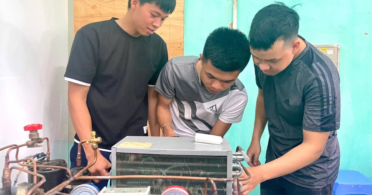 Có thể kết hợp dạy trực tiếp và trực tuyến với trung học nghề