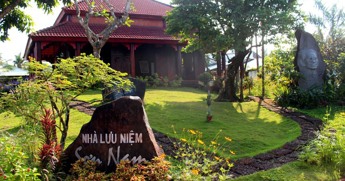 Lai rai kể chuyện 'ông già đi bộ' Sơn Nam: Xứng danh 'cây đại thụ văn chương Nam bộ'
