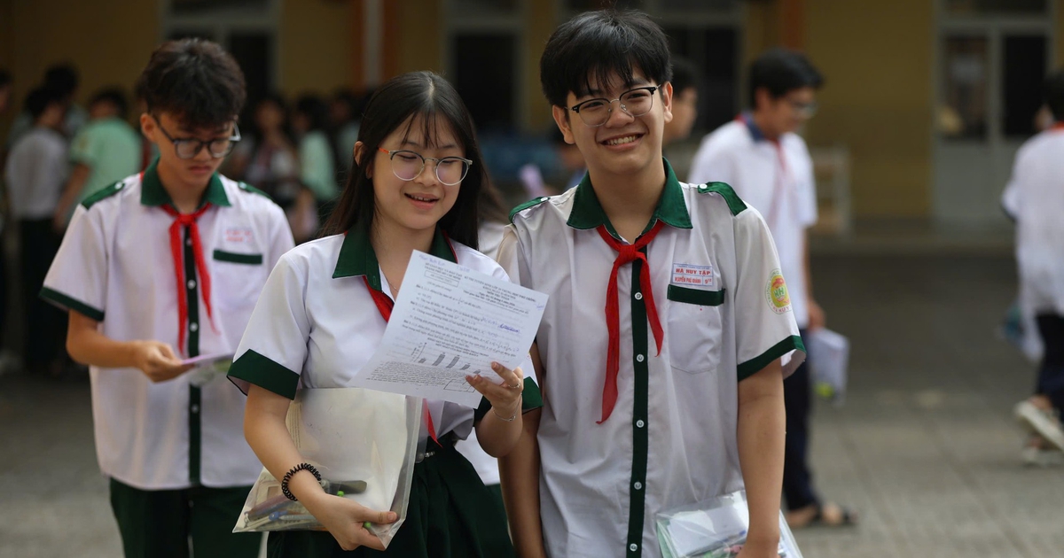Phụ huynh, học sinh TP.HCM chọn môn thi lớp 10 ra sao khi Bộ lấy ý kiến?