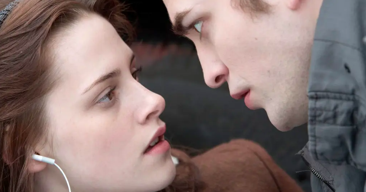 Kristen Stewart hồi tưởng thời quay 'Chạng vạng' với Robert Pattinson