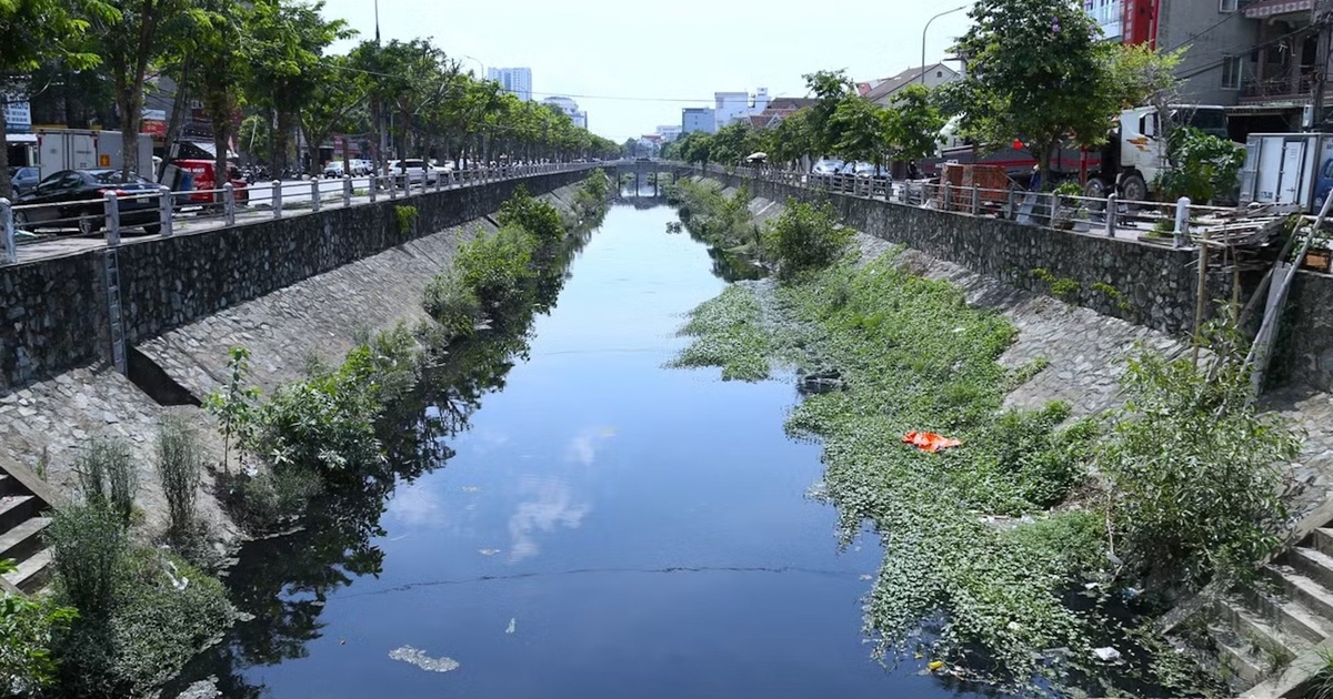Nghệ An 'giải cứu' dòng kênh chết