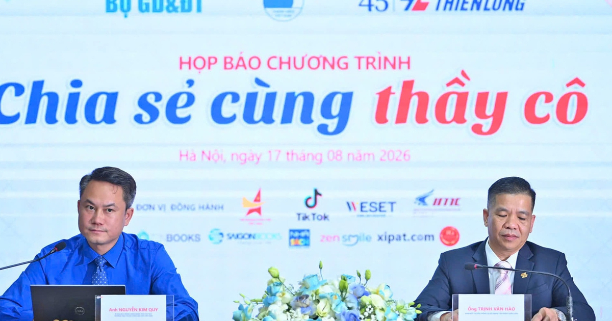 Vinh danh 200 nhà giáo trong Chương trình ‘Chia sẻ cùng thầy cô’