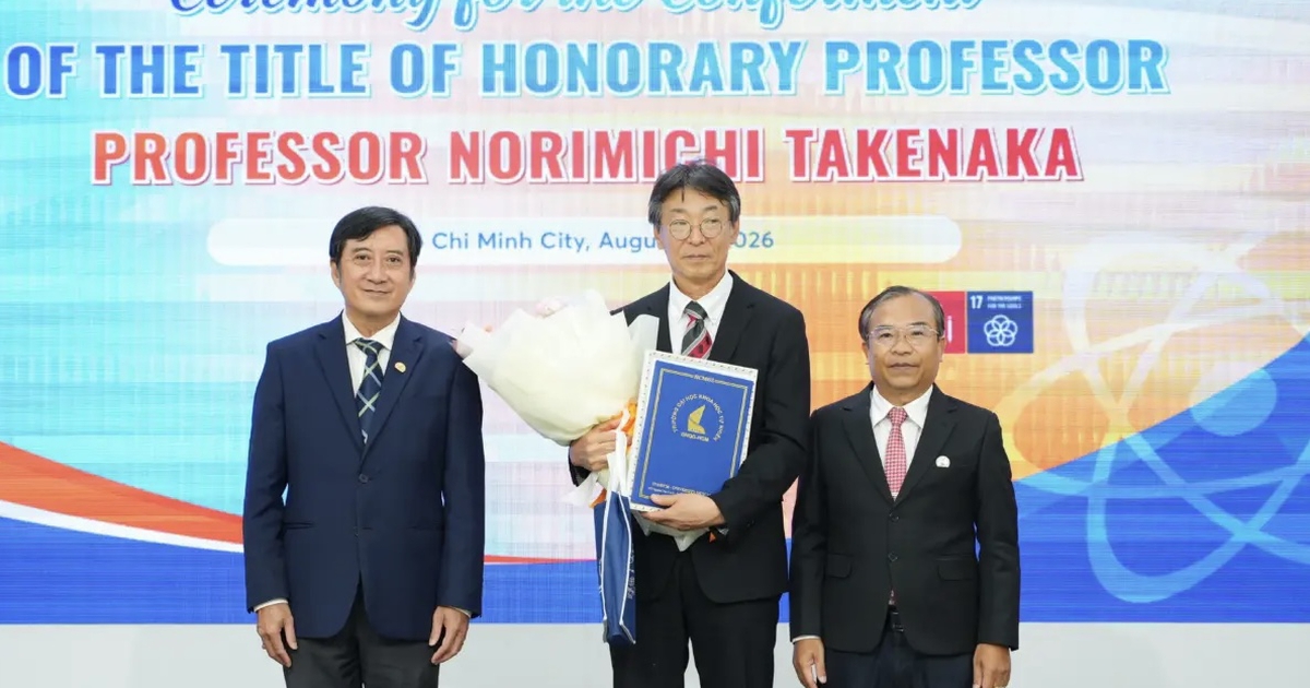 Trường đại học Việt Nam phong tặng gi&aacute;o sư danh dự cho nh&agrave; khoa học Nhật Bản