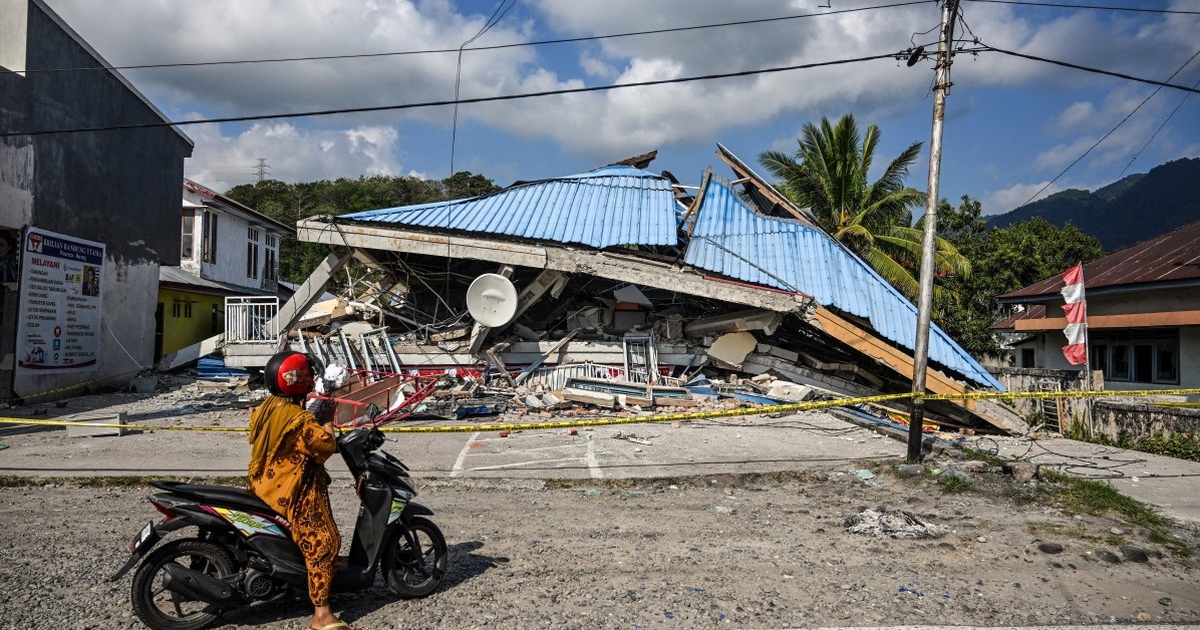 Gần 13.000 người phải rời bỏ nhà cửa sau động đất ở Indonesia