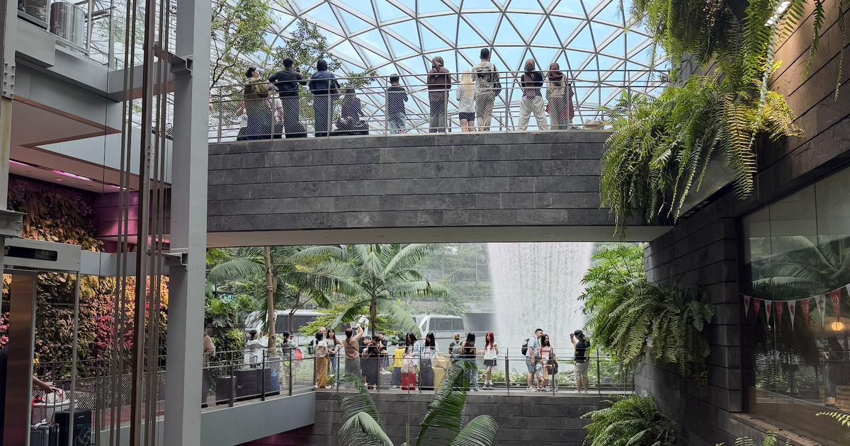 Vì sao khách Việt đang ít đến Singapore?
