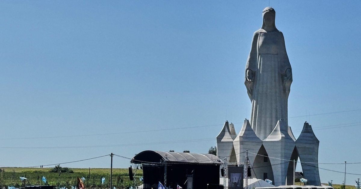Ba Lan khánh thành tượng Đức Mẹ Đồng Trinh cao nhất châu Âu