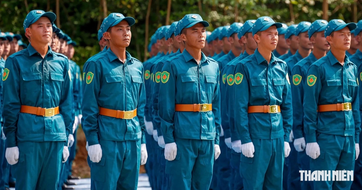 Bộ Quốc phòng giải đáp về phụ cấp thâm niên của chính trị viên cấp xã