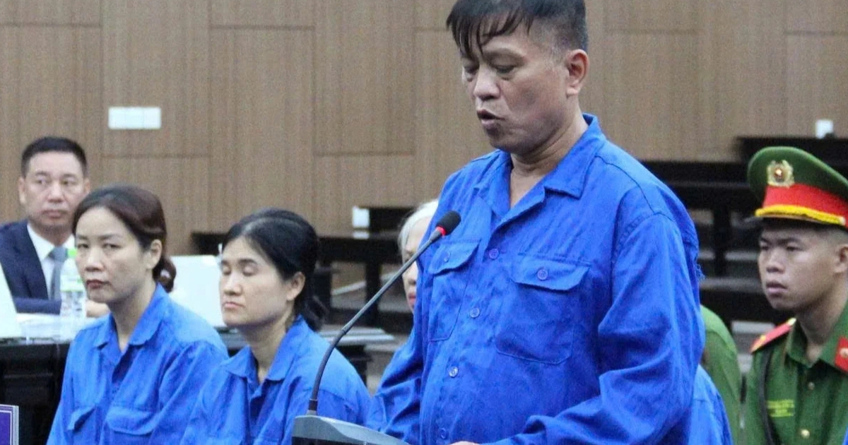 Cựu Thứ trưởng Nguyễn Bá Hoan khai về 'phong bì quà tết' tiền tỉ