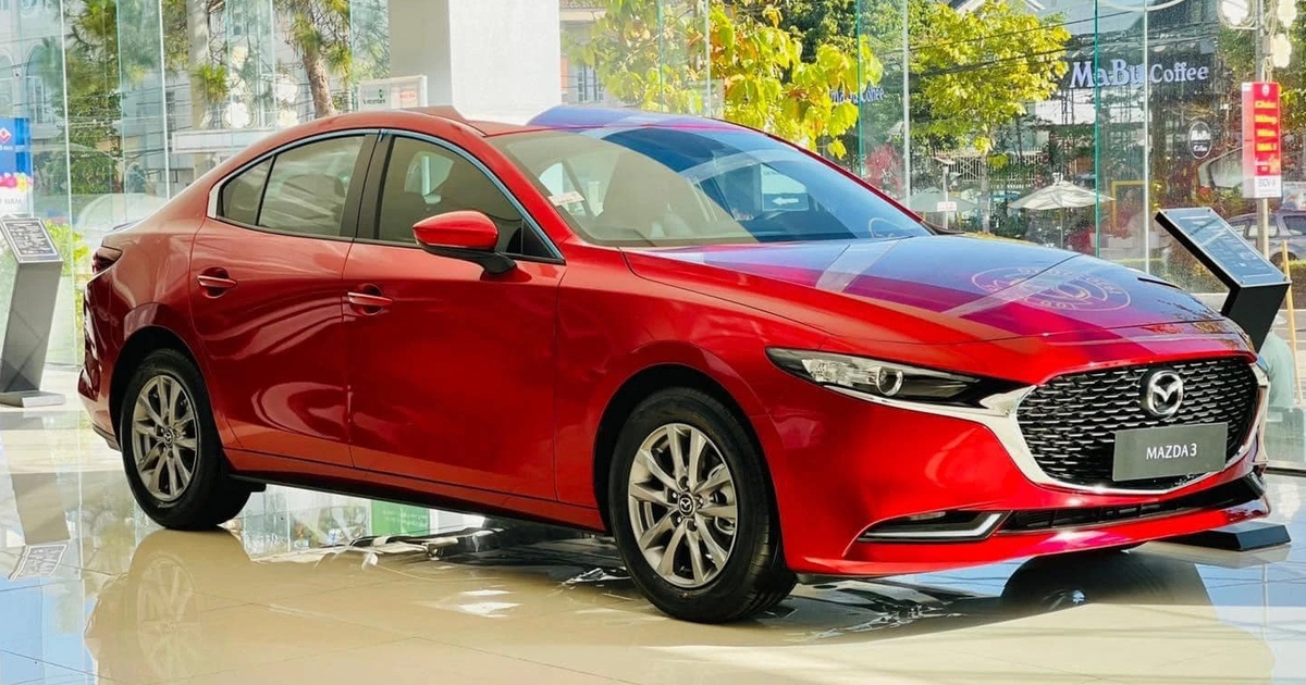 Cứ 10 khách mua sedan hạng C dưới 900 triệu tại Việt Nam, 8 người chọn Mazda3