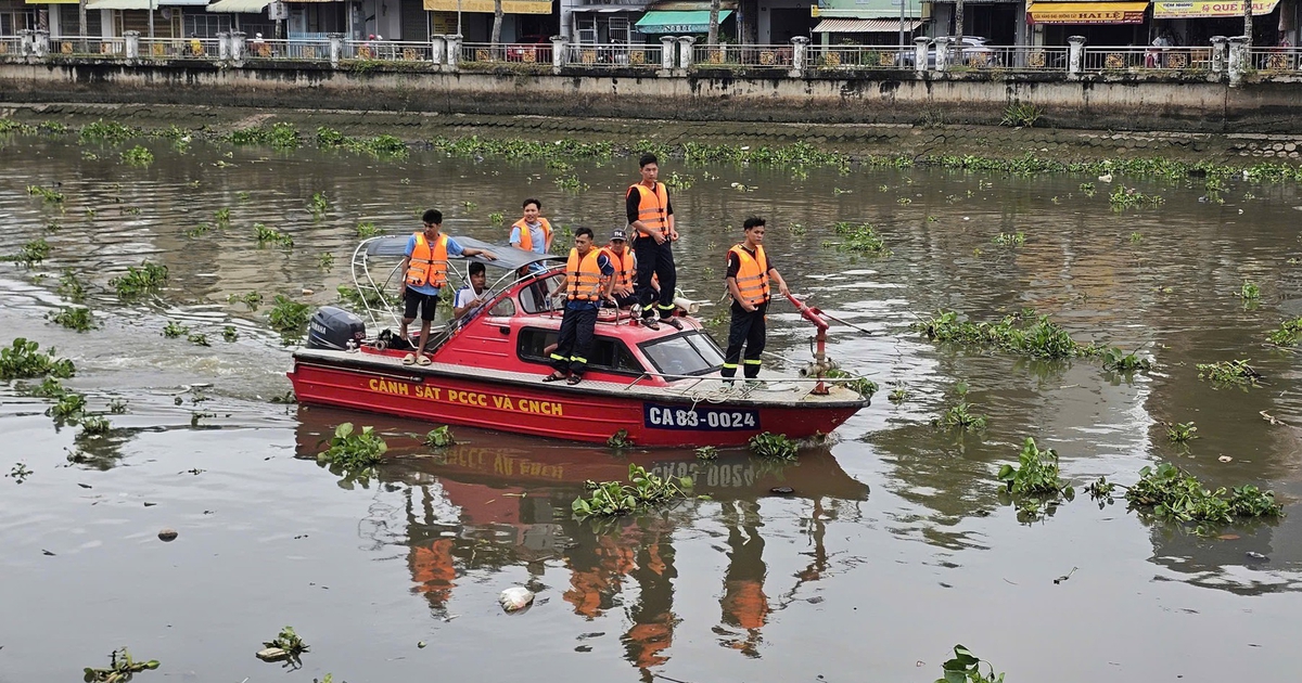 Nhậu xong, thách nhau bơi qua sông Maspero, 1 người mất tích