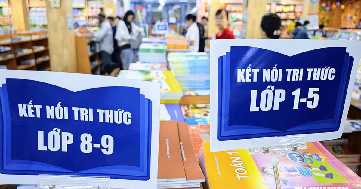 Lộ trình thực hiện miễn phí sách giáo khoa
