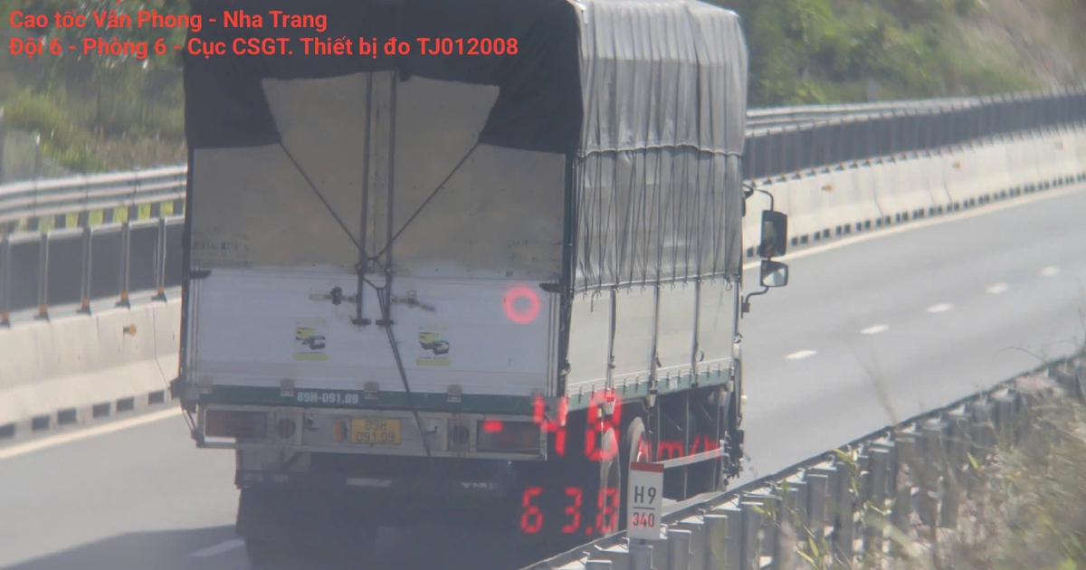 Có thật tài xế 'chạy 63 km/giờ' vẫn bị phạt đi chậm trên cao tốc?