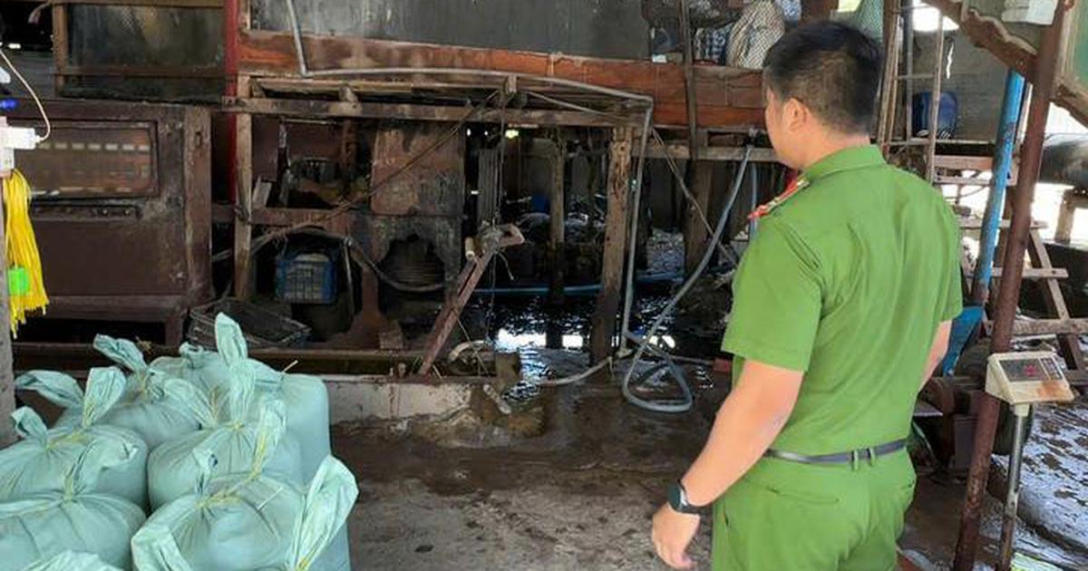 TP.HCM: Cơ sở tái chế ni lông nhiều lần bị phạt, buộc dừng vẫn lén hoạt động