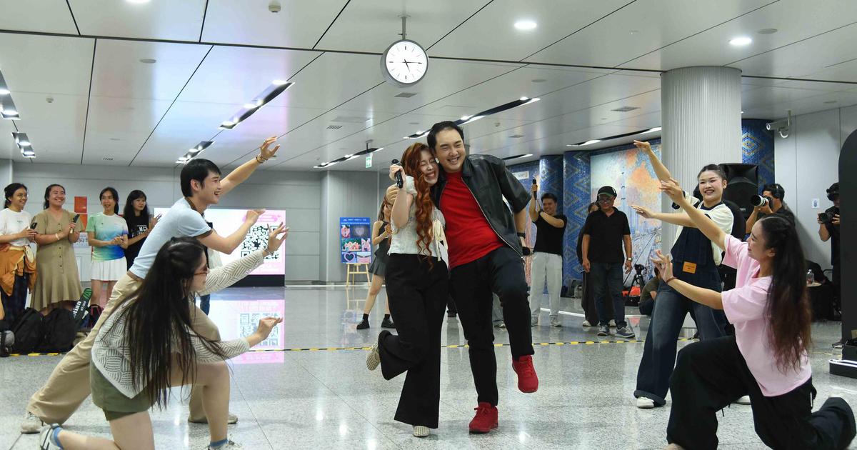 Nhạc kịch Broadway diễn ở ga Metro Bến Thành