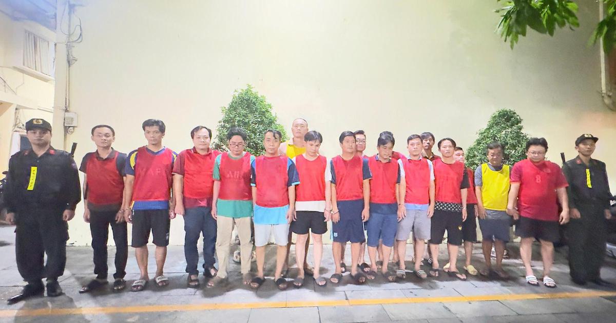 TP.HCM: Triệt phá đường dây cá độ World Cup, ghi 'phơi' cược trên vé giữ xe