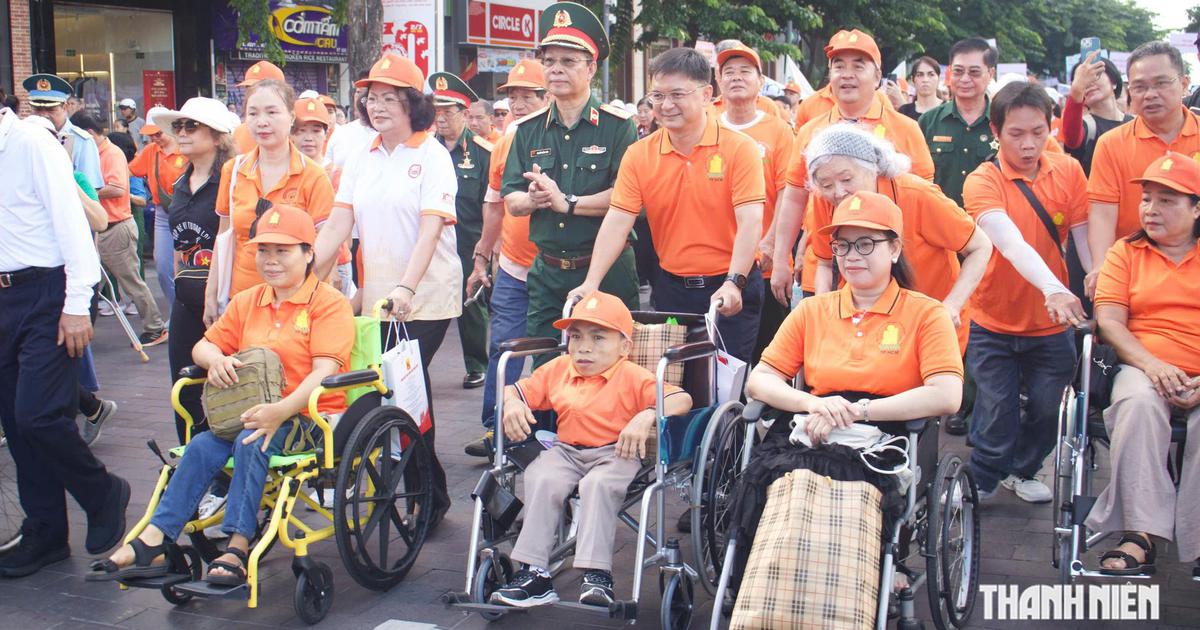 5.000 người đi bộ vì nạn nhân chất độc da cam: Chung tay xoa dịu nỗi đau kéo dài nhiều thế hệ