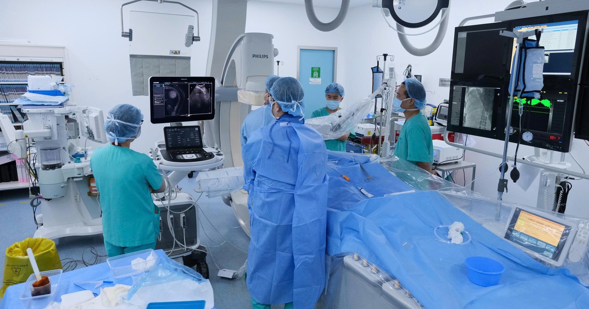 FV tiên phong ứng dụng 'Hệ thống siêu âm hòa hình và định vị' điều trị u gan