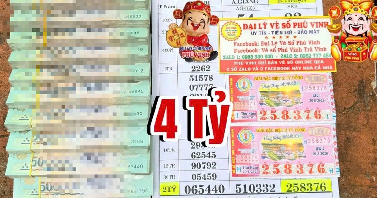 Người phụ nữ tr&uacute;ng 4 tỉ xổ số miền Nam, người th&acirc;n k&eacute;o tới xem đổi thưởng