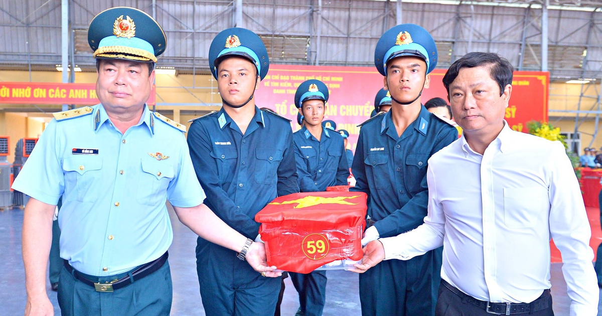 Chuyến bay đặc biệt chở 7.104 mẫu hài cốt liệt sĩ tới Hà Nội