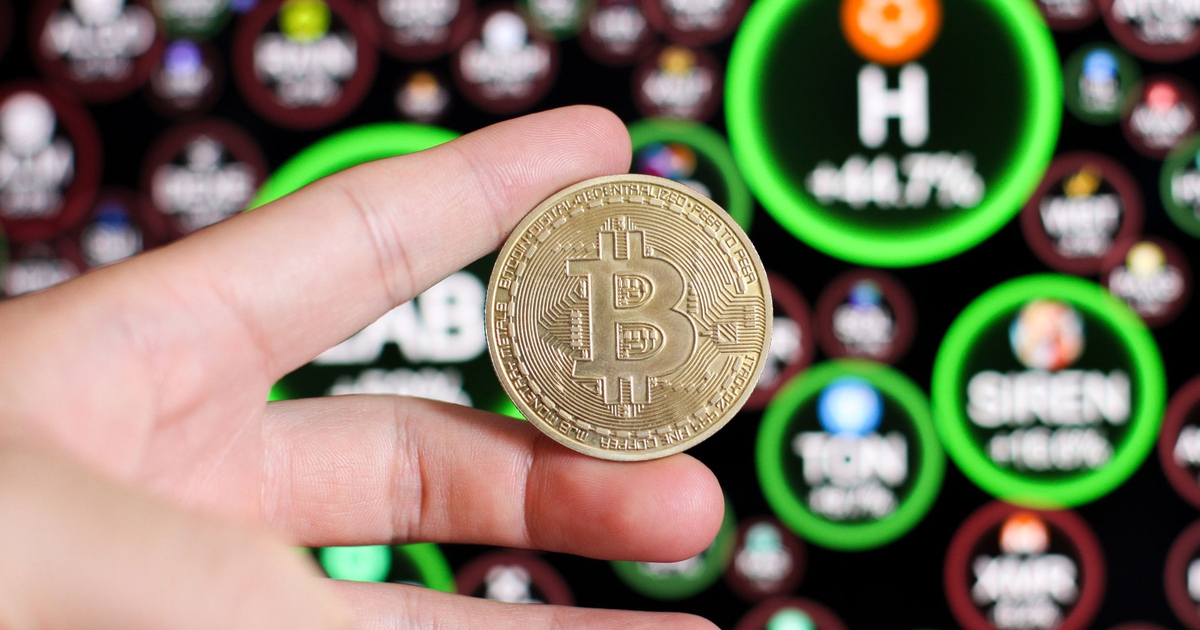 Giá Bitcoin hôm nay 21.8.2026: Gần 3 tỉ USD bị thổi bay