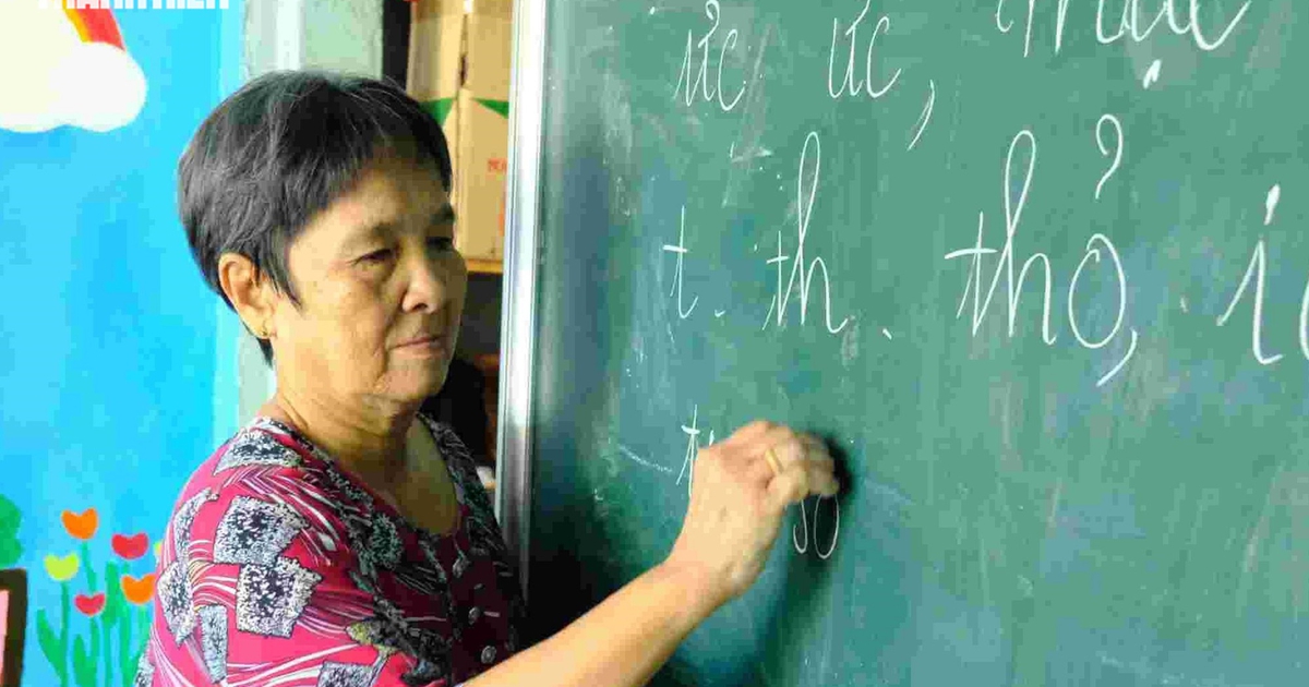 Chuyện tử tế: Cô giáo miền Tây 46 năm gieo chữ cho trẻ em nghèo