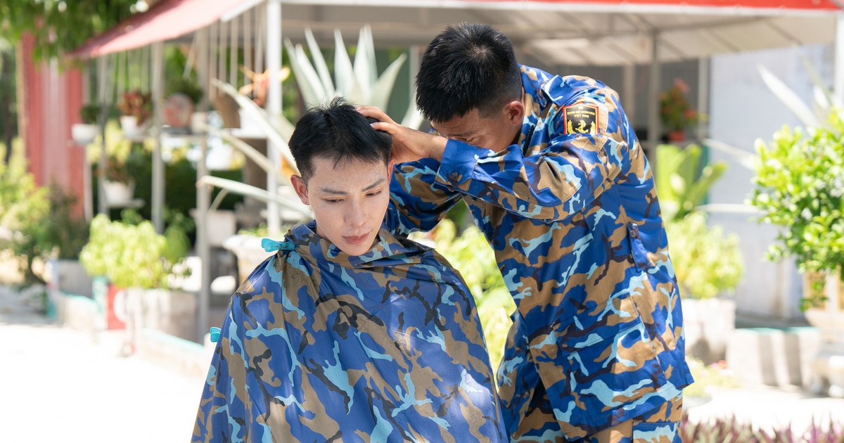 Nam ca sĩ gây tranh cãi vì thái độ trong 'Sao nhập ngũ'