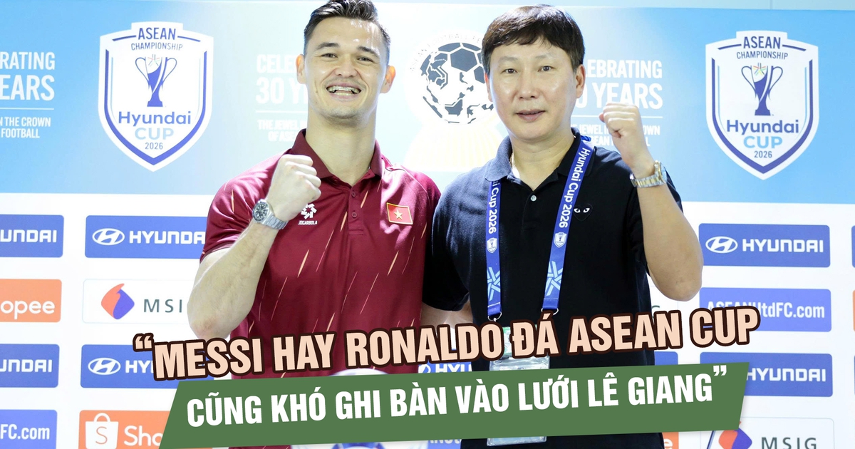 HLV Kim Sang-sik khen Lê Giang Patrik vững như ‘bức tường’, Messi hay Ronaldo cũng khó ghi bàn