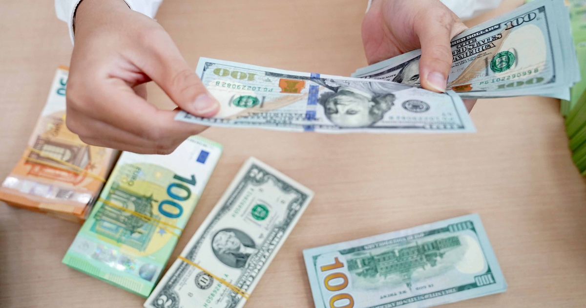 Giá USD hôm nay 23.8.2026: Đà giảm tiếp tục trong khi euro, bảng Anh tăng vọt