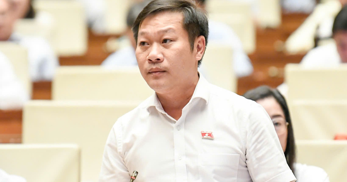 Đề xuất tăng lương để công chức, người lao động ‘sống được bằng lương’
