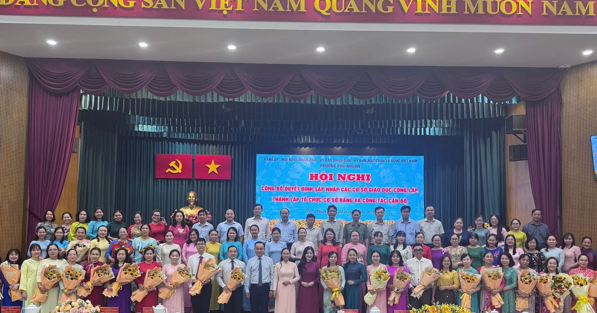 Phường nội thành TP.HCM giảm 46,15% số trường công lập, hiệu trưởng sắp xếp ra sao?