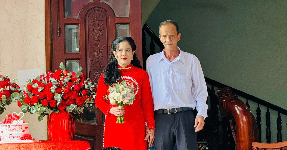 &Ocirc;ng nội t&igrave;m được người bầu bạn, con ch&aacute;u tổ chức đ&aacute;m cưới 23 m&acirc;m chỉ nhận lời ch&uacute;c