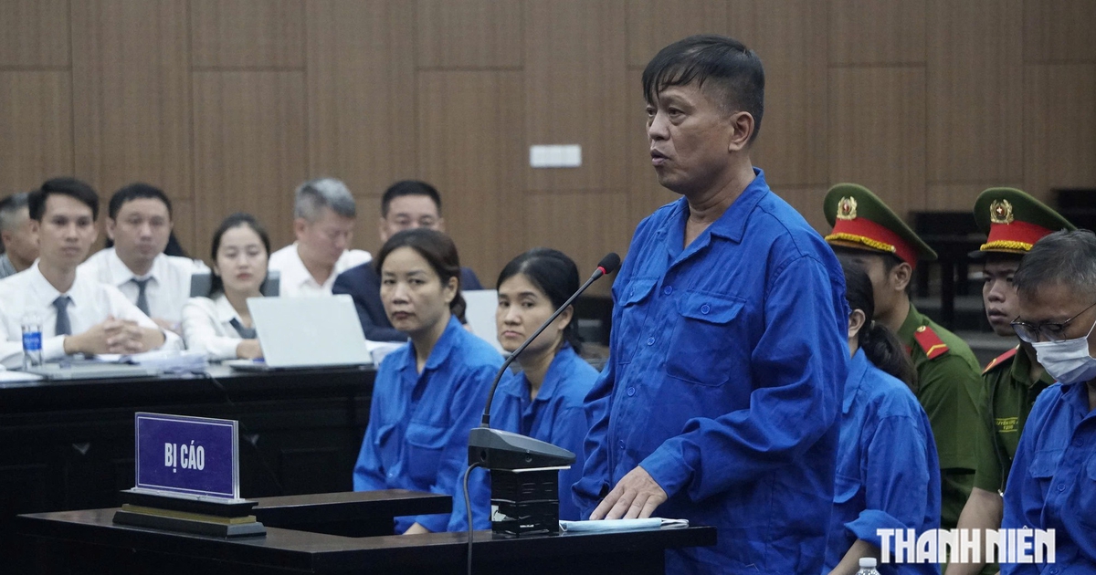 Cựu Thứ trưởng Nguyễn Bá Hoan bị tuyên 12 năm tù vì nhận hối lộ