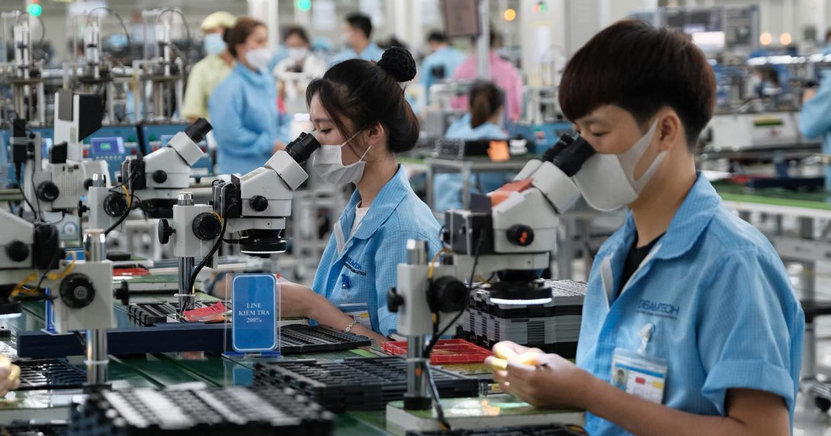 Vì sao lương tối thiểu vùng được đề xuất tăng 7,8% từ năm 2027?