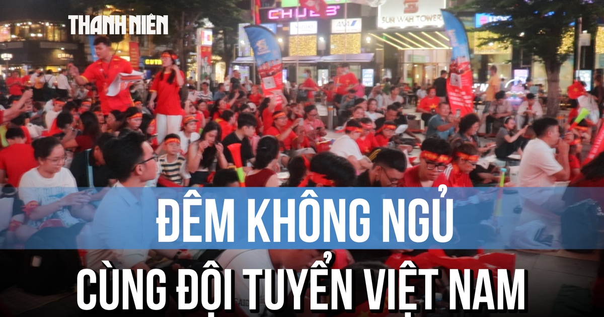 Không khí phố đi bộ Nguyễn Huệ trước thềm chung kết Việt Nam - Thái Lan