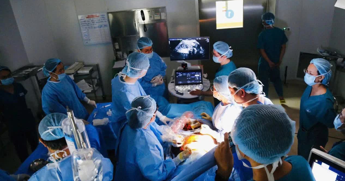 Ca can thiệp tim bào thai nhỏ tuổi nhất tại TP.HCM thành công