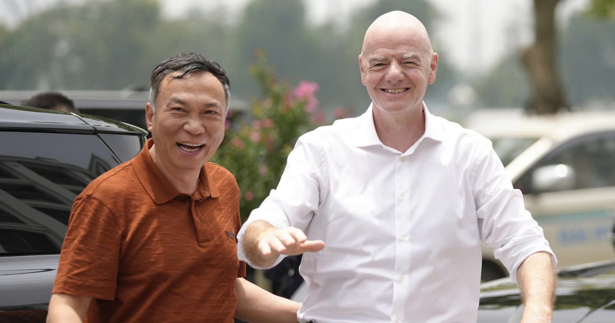 Chủ tịch FIFA tạm biệt siêu sân PVF, ra sân bay lên chuyên cơ về nước: ‘Việt Nam như nhà của tôi’