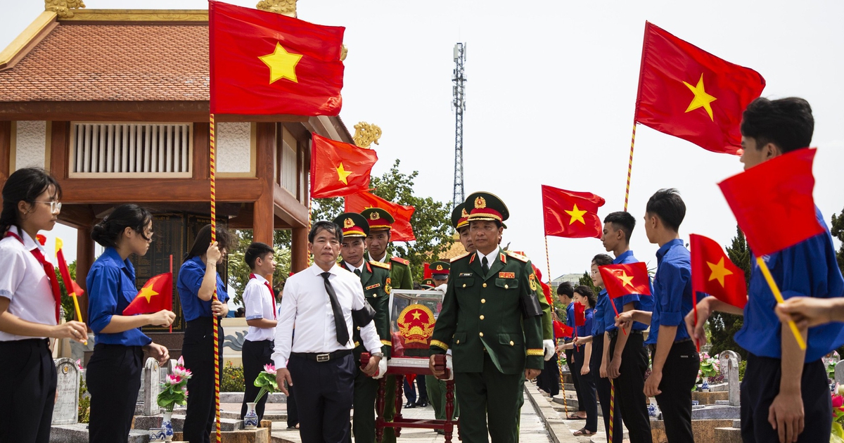 Quảng Trị an táng 13 hài cốt liệt sĩ được tìm thấy tại khu vực Câu Nhi