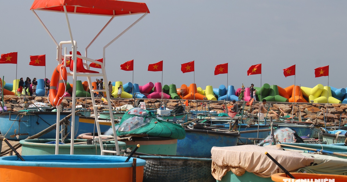 Khánh thành công viên biển Đá Ông Địa, cửa ngõ vào Mũi Né