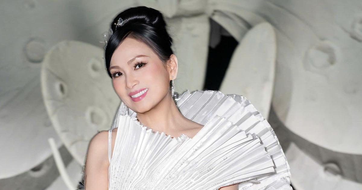 Ca sĩ Hà Phương rạng rỡ tại sự kiện, tiết lộ về 2 con gái