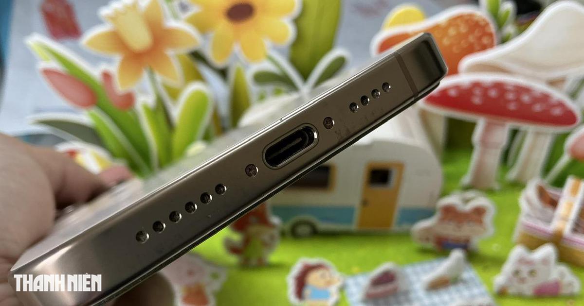 Cổng USB-C trên điện thoại: Giống bên ngoài, khác hoàn toàn bên trong