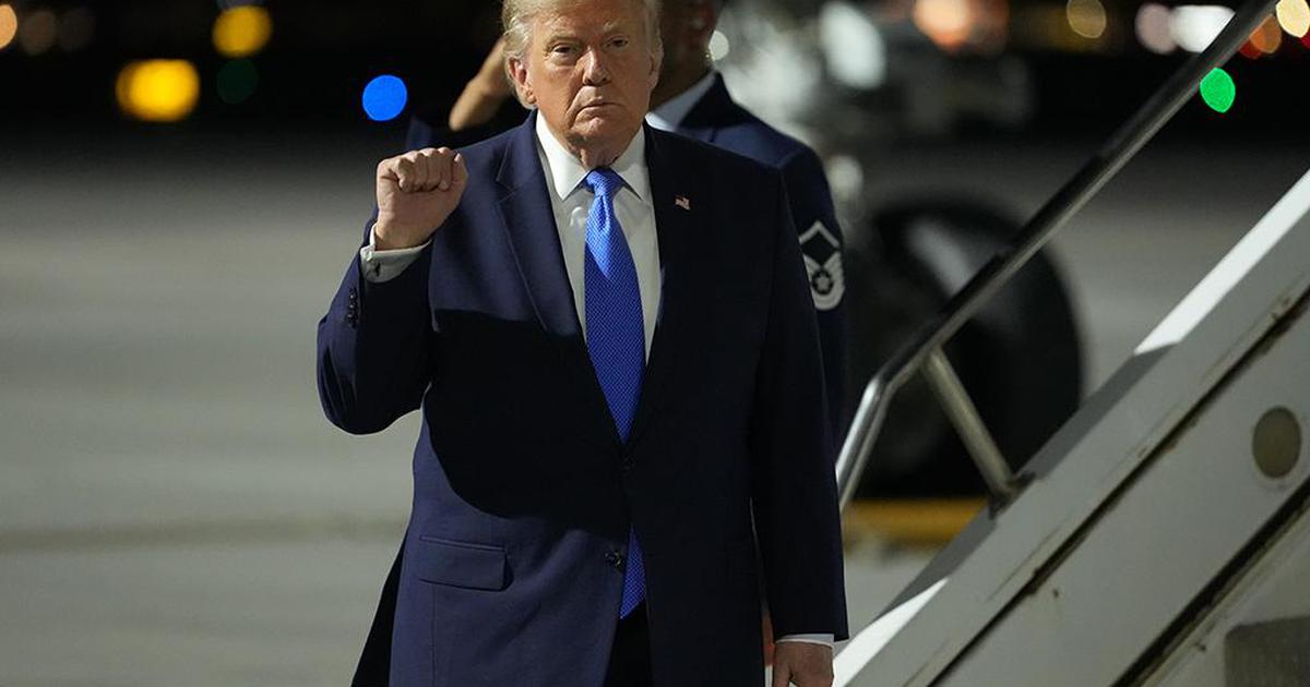 Tổng thống Trump nỗ lực khơi thông điểm nghẽn Hormuz