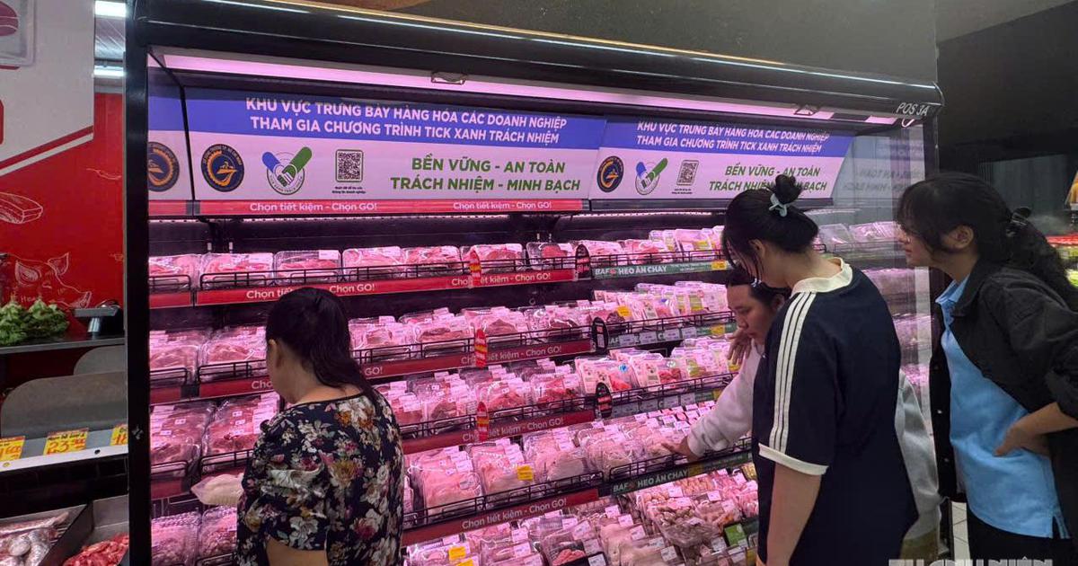 Giá heo hơi hôm nay 5.8.2026: Đà giảm chưa dứt, giá thức ăn chăn nuôi sắp tăng