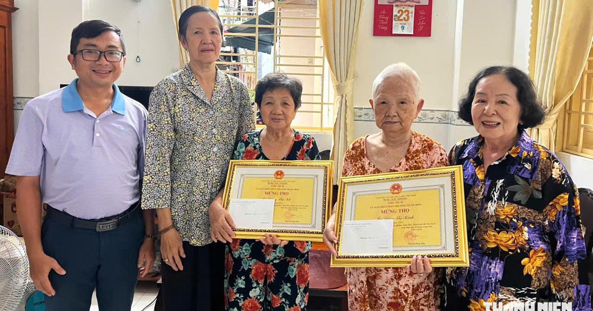 TP.HCM yêu cầu đóng BHXH, BHYT đầy đủ cho lực lượng làm việc ở khu phố